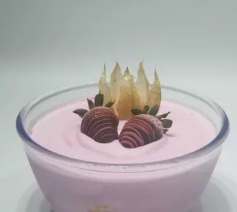 STRAWBERRY ICE CREAM BOWL