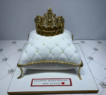 Royal Pillow Cake