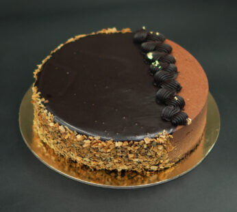 Chocolate Crunchy Cake